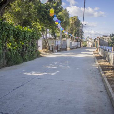 Vecinos del barrio Chitun son beneficiados con calle pavimentada