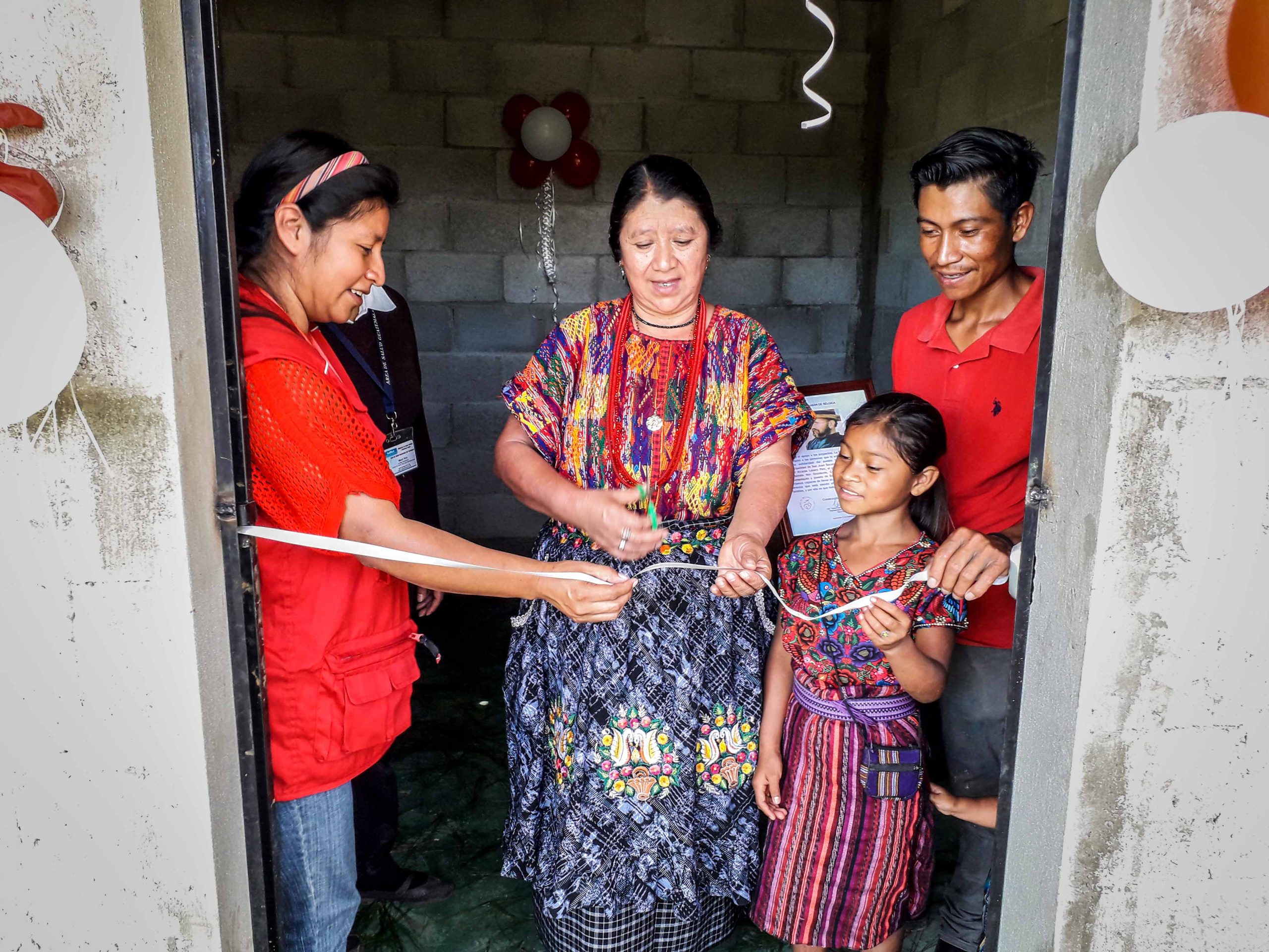 Construcción de casa beneficia a pacientes con tuberculosis en aldea Suacité