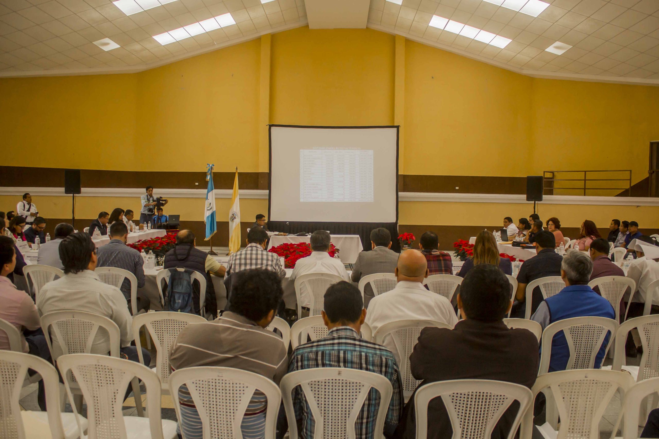 Realizan reunión ordinaria de CODEDE en el municipio